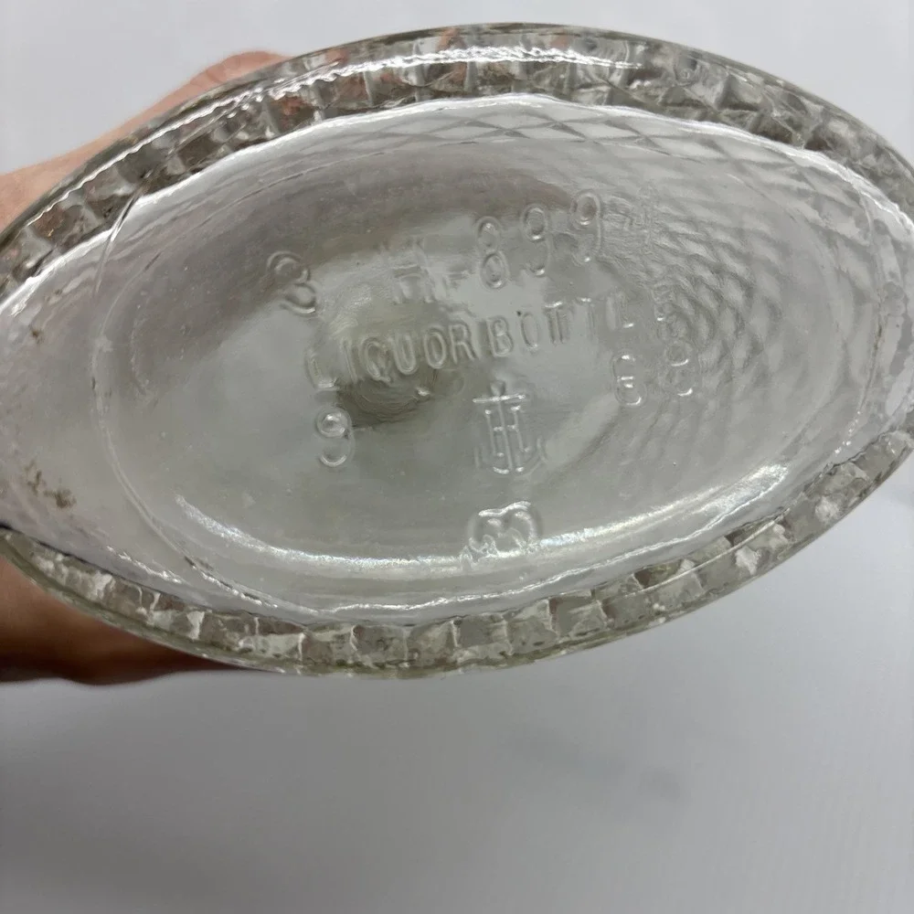 Vintage Anchor Hocking Bourbon Decanter Glass Diamond Cut 1969 Barware Accessory